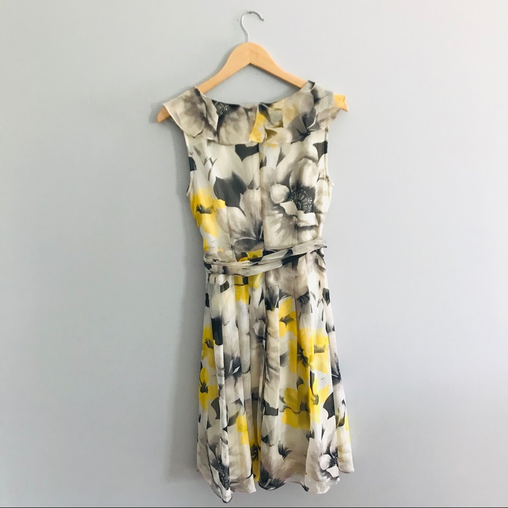 New Directions Dress with Waist Tie - Picture 2 of 7